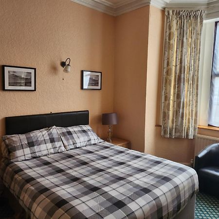 Queens Guest House Beeston  Exteriér fotografie